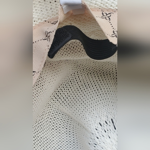 Nine West Floppy Cream Hat Suede accent one Size - Picture 9 of 9